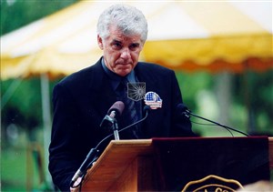 Image description is not available for 2000.370